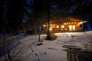 Exterior - The Fishin' Hole In Valley Of The Pines Red River (Red River)