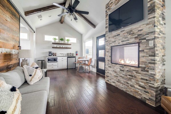 TV, fireplace, offices