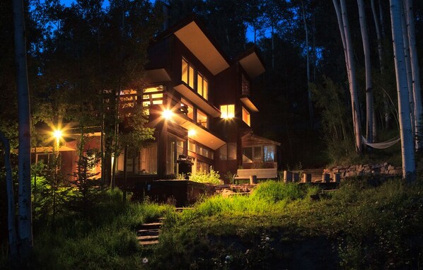 Exterior - Beautiful private Telluride retreat with amazing views, new hot tub, free WIFI. (Telluride)