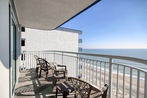 Property grounds - Last Minute Rate, Direct Oceanfront 4BR/3BA, Sleep 16, Central Location (Myrtle Beach)