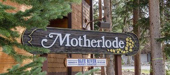 Edullinen, suuri huoneisto, joka on mukava, lähellä hissiä, keskustaa, runsaasti pysäköintitilaa.