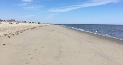 Askeleen päässä rannalta, vesinäkymä, täysin uusittu!