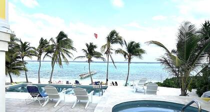 Check Out Unsere wunderschöne, Privat White Sandy Beach! 3, 4 oder 5 Schlafzimmer!