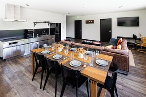 Televisión de pantalla plana, Netflix, películas con cargo