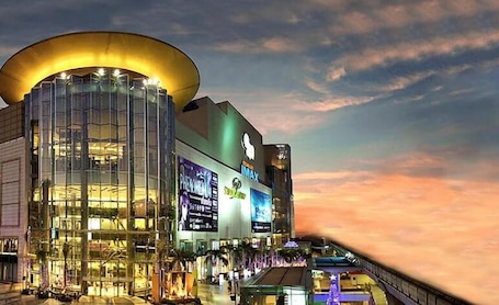 Exterior. Baan Mek Mok