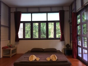 Hong Nai | Free WiFi - Baan Phor Bangkontee (Damnoen Saduak)