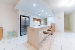 Apartment, 3Â Schlafzimmer | Eigene KĂŒche | GroĂer KĂŒhlschrank, Mikrowelle, Ofen, Herdplatte