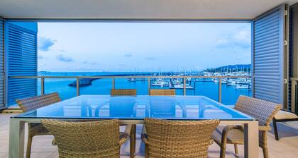 Peninsula 3 Bedroom Apartment