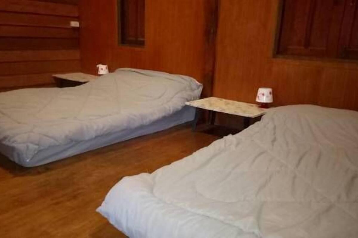 Standard Double Room with Private External Bathroom  | Wi-fi percuma 