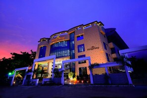 Front of property - evening/night - SPS Kings Way (Thiruvananthapuram)