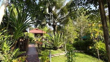 Comfort Triple Room, Multiple Beds, Private Bathroom, Garden View | Exterior