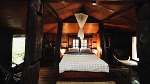 1 bedroom, down comforters, blackout drapes, individually decorated - Khoom Kam Kaew (Phrao)