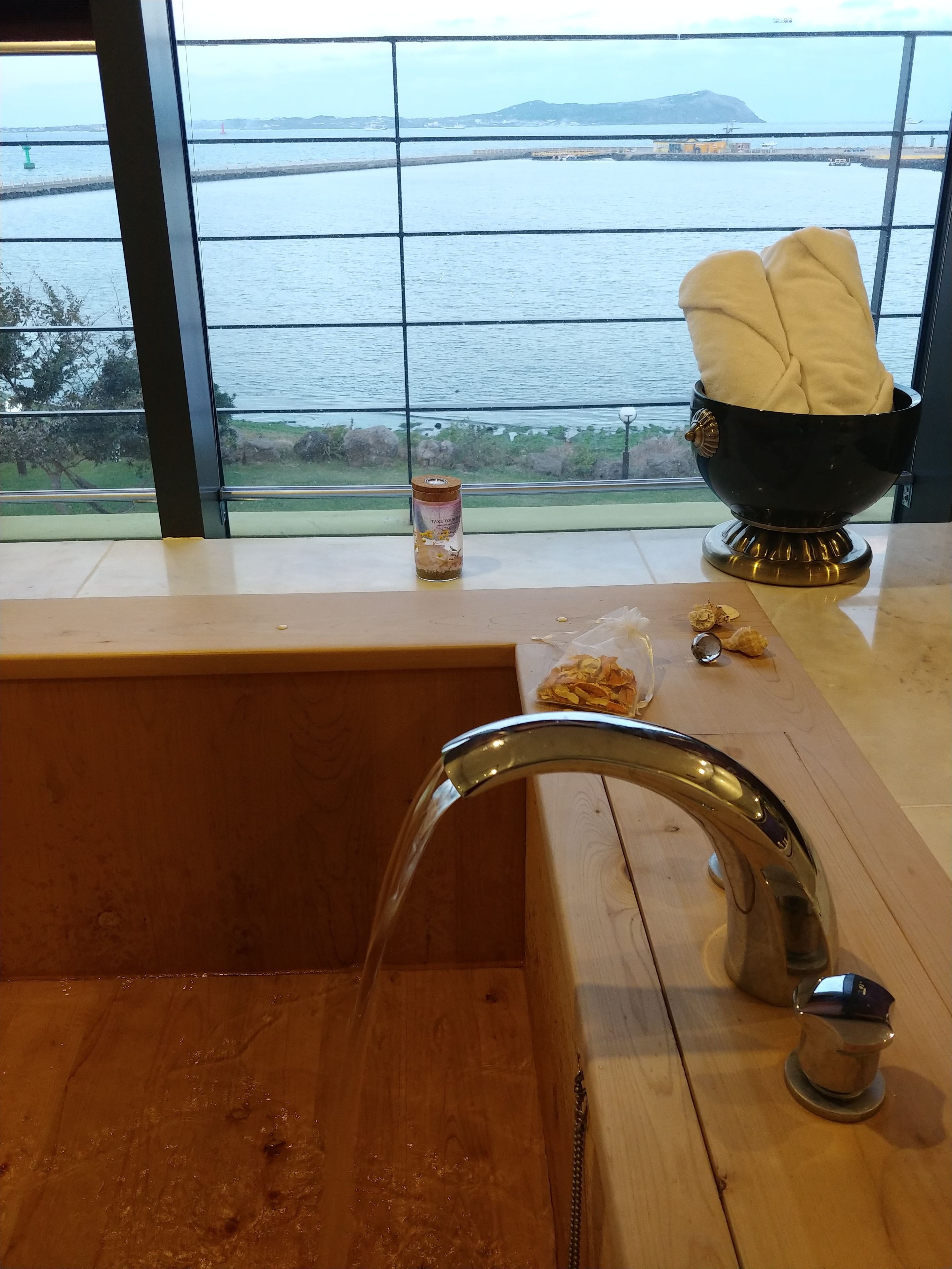 家庭雙床房 | 全浸式浴缸