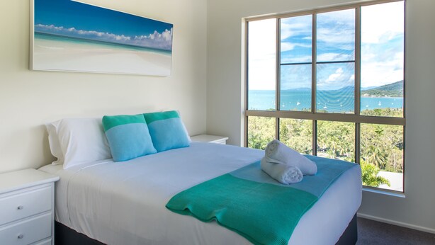 Unclassified image, 1 of 28, button - The Power House (Airlie Beach)