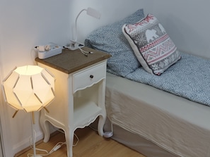 3 chambres, coffres-forts dans les chambres, décoration personnalisée