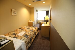 Bureau, fer et planche à repasser, Wi-Fi gratuit, draps fournis