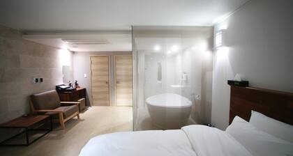Hotel You&I