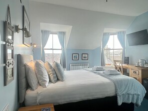 Double Room (Room 4) | Egyptian cotton sheets, premium bedding, pillow-top beds, soundproofing - Fort Charlotte Guesthouse (Lerwick)