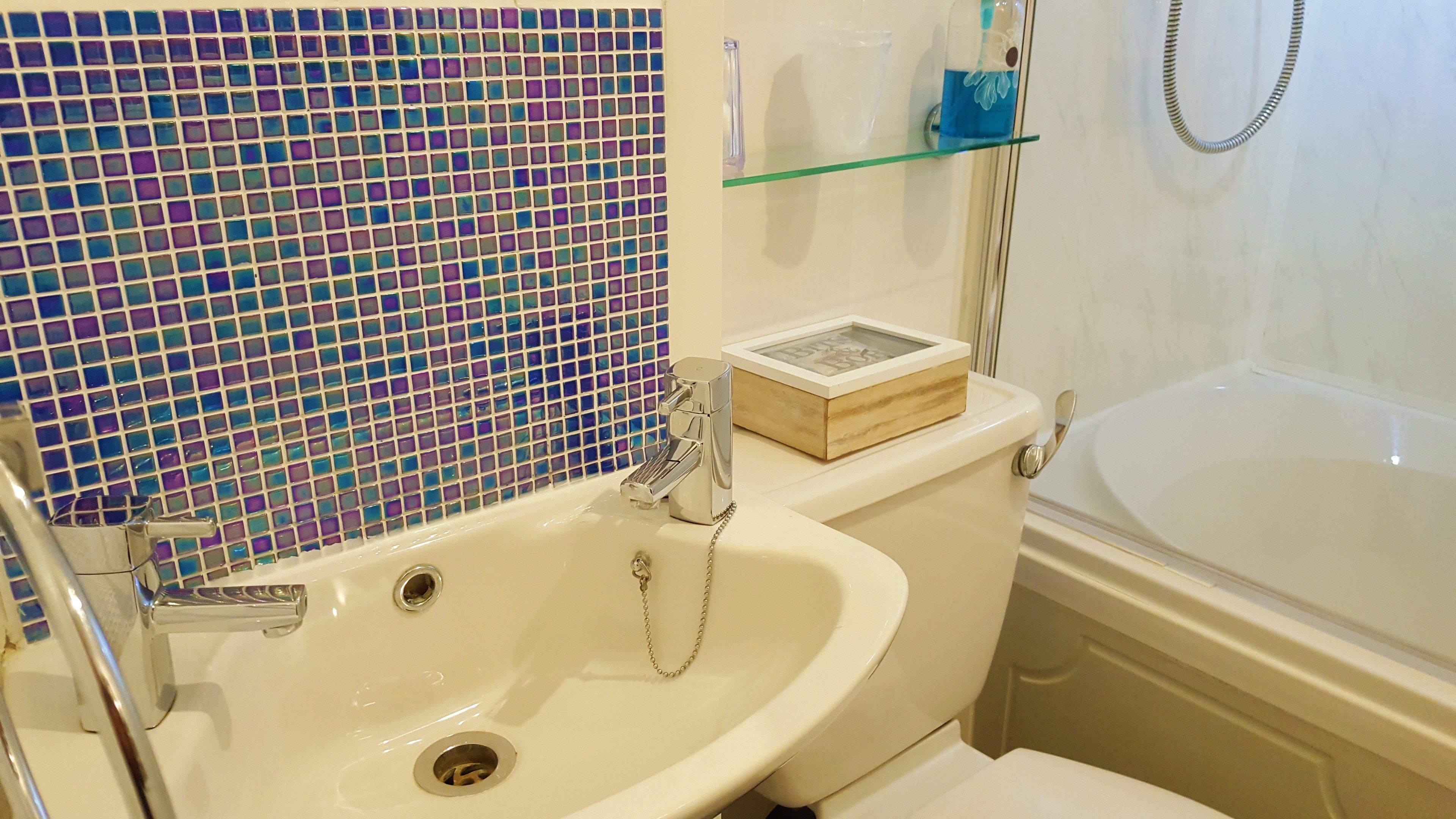 Superior Double Room | Bathroom | Towels