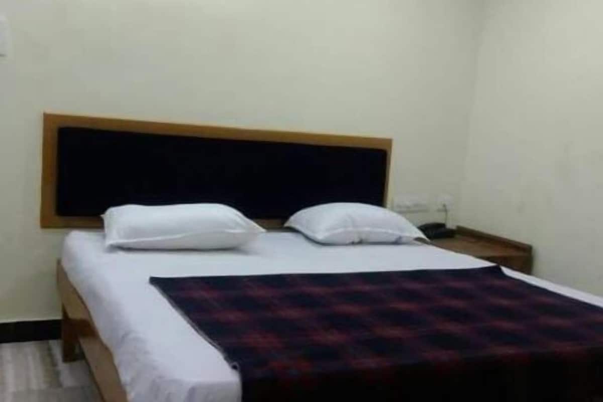 Kamar Bisnis, 2 kamar tidur, Bebas Asap Rokok | 1 kamar tidur, brankas, meja kerja, dan tempat tidur lipat/tambahan