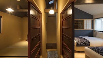 Traditional House, 2 Bedrooms, Kitchen, Garden View (For 5 People) | 2 bedrooms, in-room safe, individually decorated, individually furnished