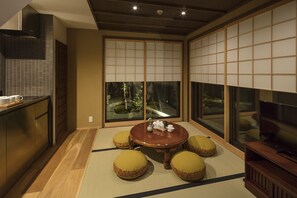 2 bedrooms, in-room safe, individually decorated, individually furnished - THE MACHIYA VILLA: Sanjo Shirakawa Koji (Kyoto)
