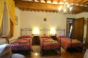 Classic Triple Room