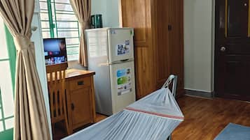 Suite, Non Smoking, City View | Free minibar, individually decorated, desk, free WiFi