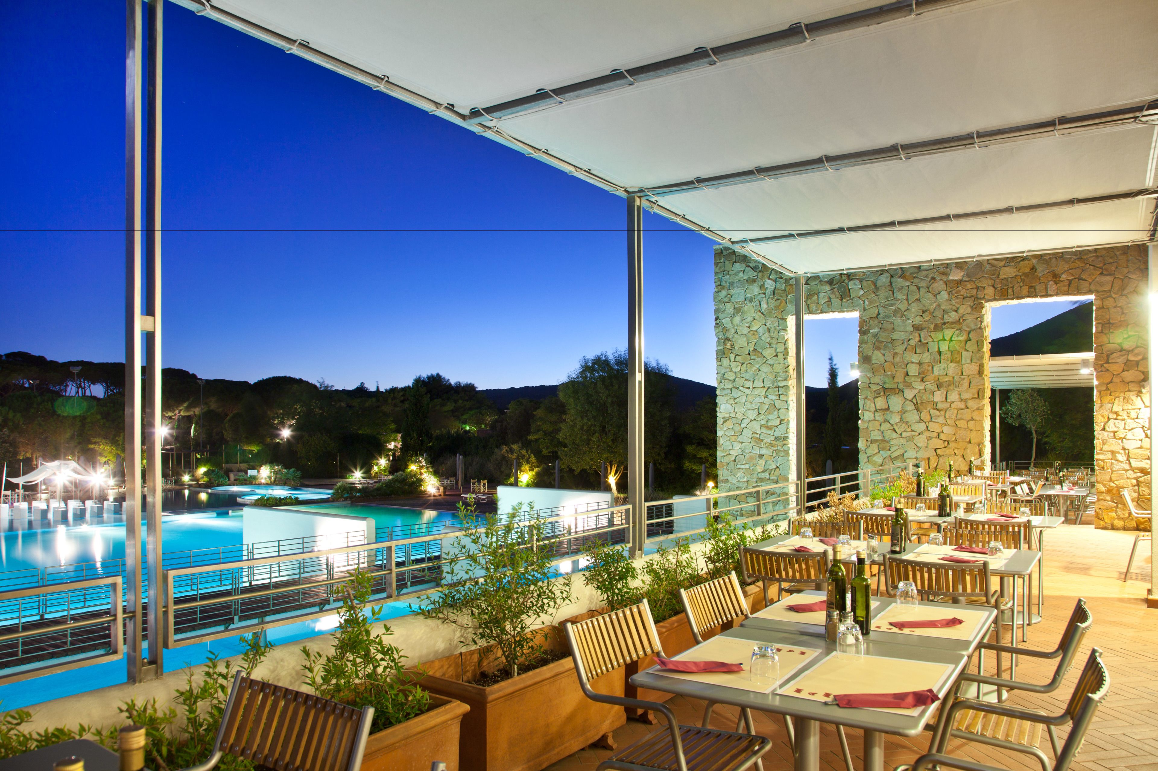 Café da manhã, almoço e jantar