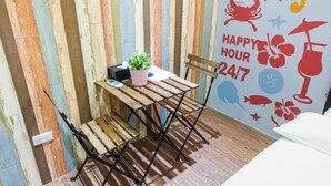 書桌、折疊床/加床、免費無線上網