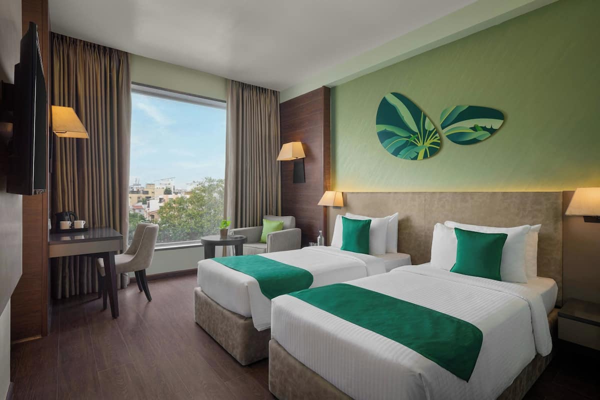 Room, 2 Single Beds, Non Smoking, City View | Minibar, in-room safe, desk, soundproofing