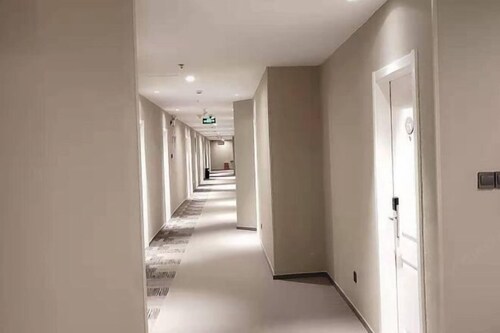 Homeinn Neo (Shijiazhuang Zhongshan West Road Xinbai Plaza Mixc Mall)