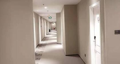 Homeinn Neo (Shijiazhuang Zhongshan West Road Xinbai Plaza Mixc Mall)