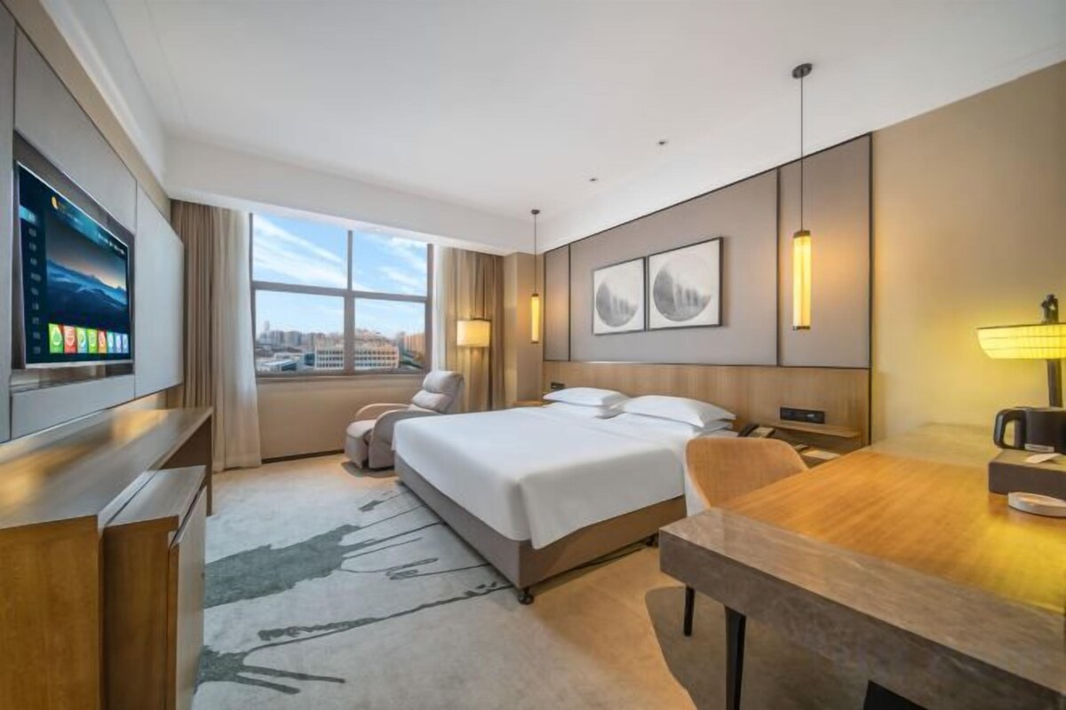 Executive Queen Room