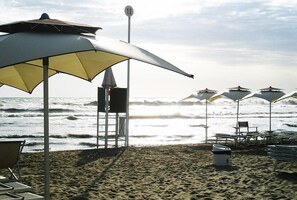 Beach nearby - Hotel Plaza (Pesaro)