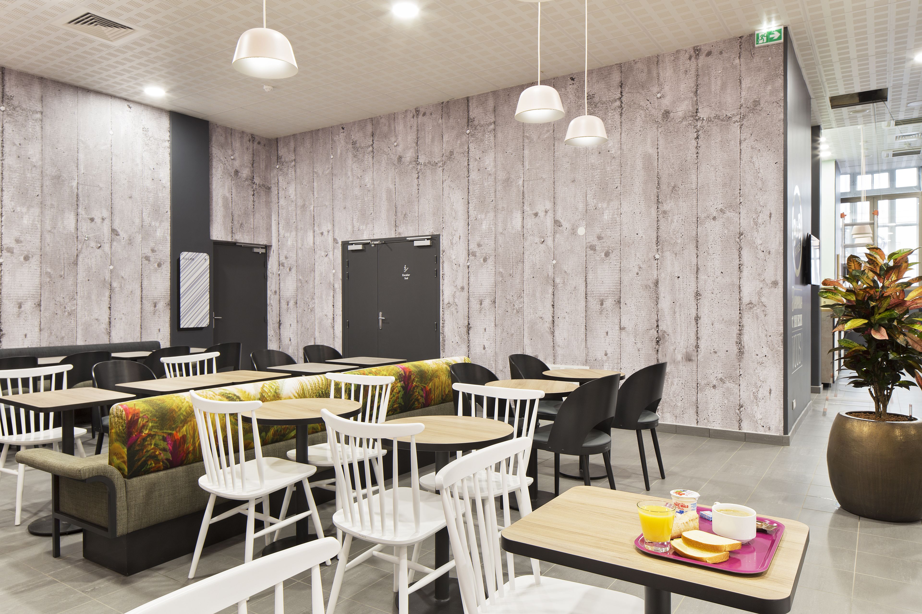 daily buffet breakfast (eur 12 per person)