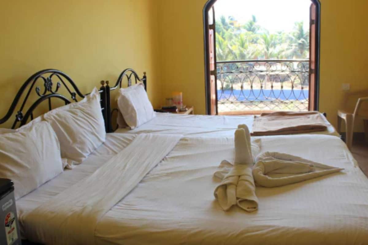 Rollaway beds, free WiFi