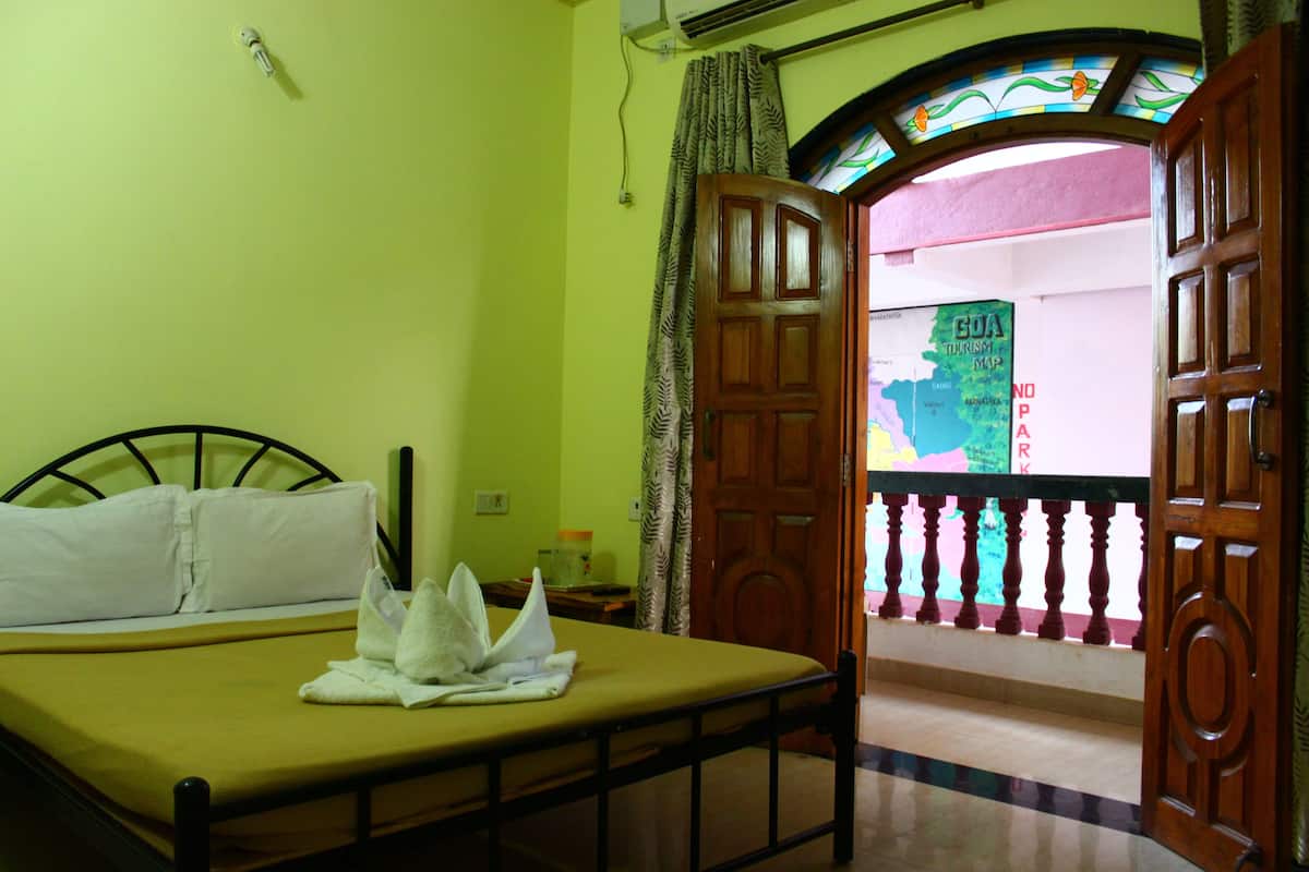 Rollaway beds, free WiFi