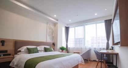 GreenTree Inn Suzhou Zhangjiagang Daxin Town Pingbei Road Express Hotel