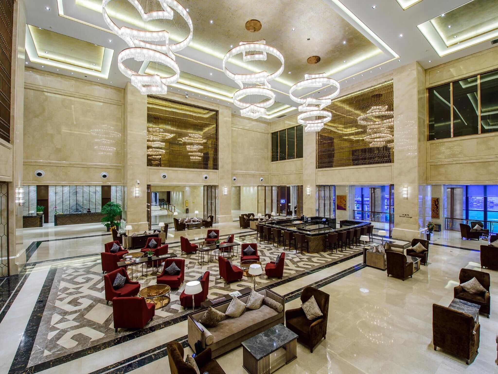 Lunch and dinner served