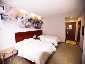 In-room safe, free WiFi, bed sheets - GreenTree Inn SuZhou International Film City South JinShan Road Express Hotel (Suzhou)