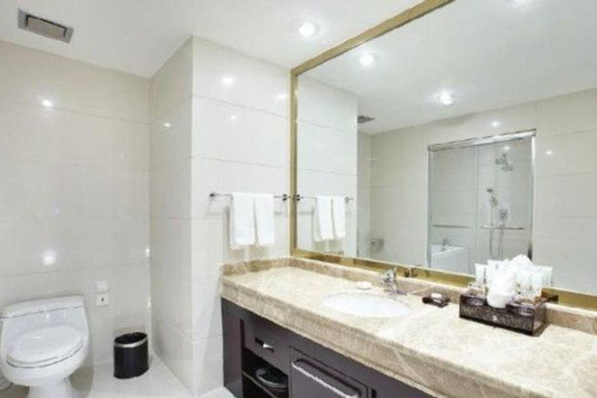 Minibar, in-room safe, desk, blackout drapes
