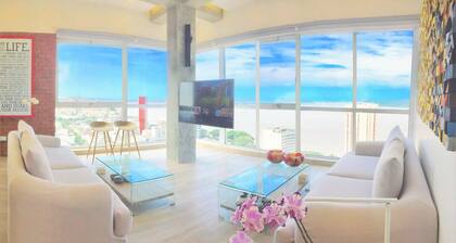 DELUXE HIGHRISE RIVER & CITY VIEW FLATS GYE