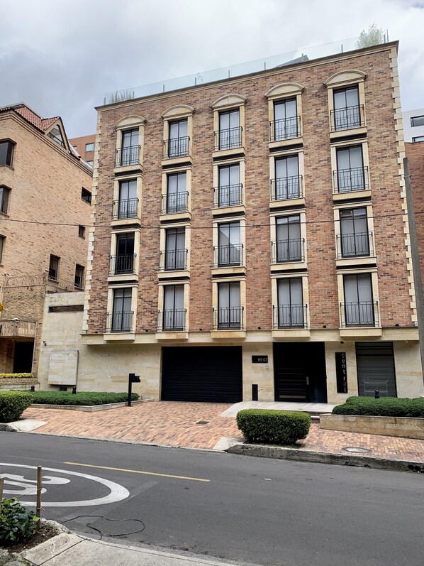 Front of property - Central Apartamentos Bogota (Bogotá)