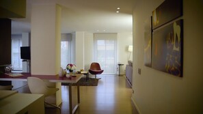 Superior Apartment, 2 Bedrooms | Dining room - Central Apartamentos Bogota (Bogotá)