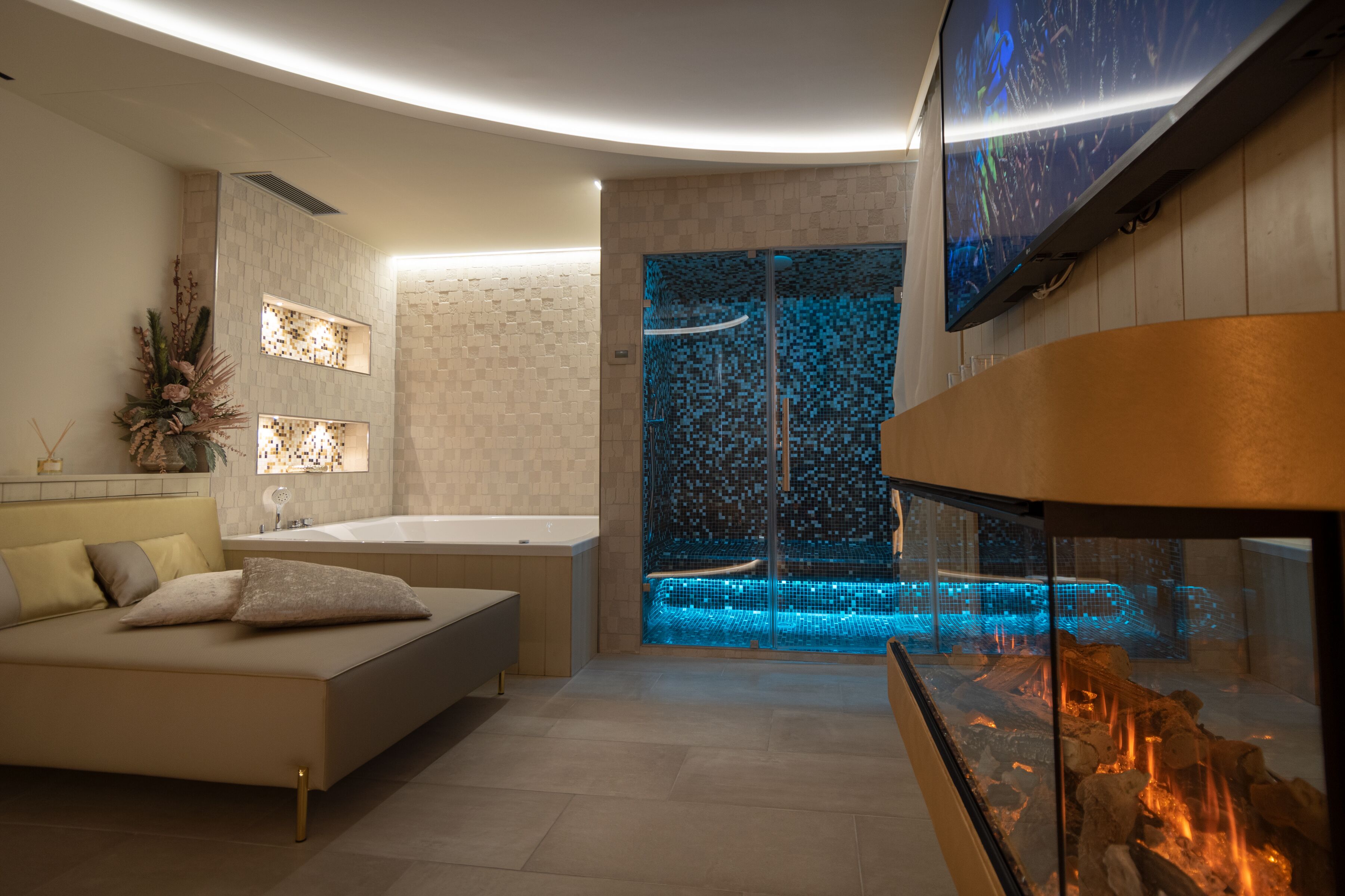 Exclusive-Studiosuite, Whirlpool | 1 Schlafzimmer, hochwertige Bettwaren, Daunenbettdecken, Zimmersafe