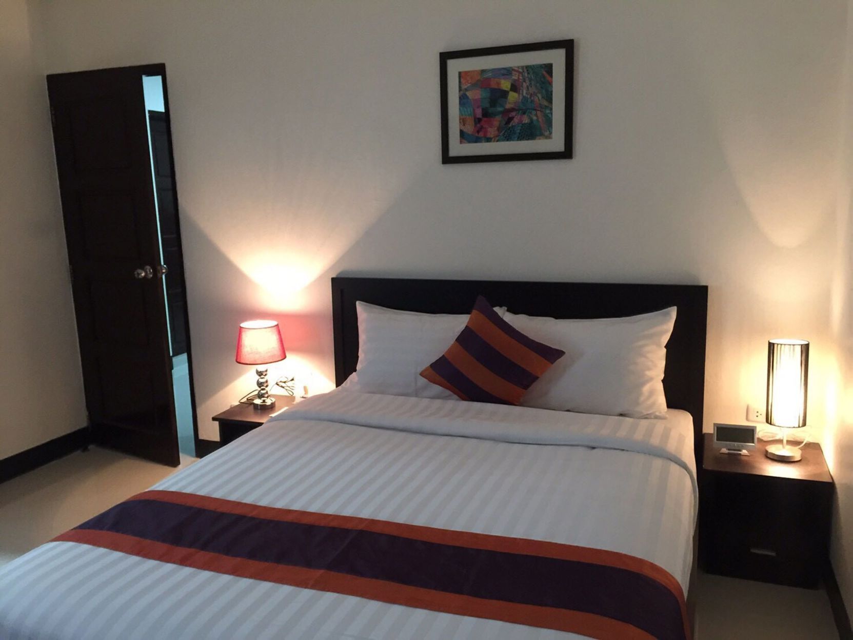 In-room safe, blackout curtains, free WiFi, bed sheets
