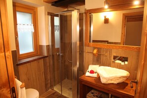Double or Twin Room (Sci di Fondo) | Bathroom - Mi casa tu casa (Brusson)