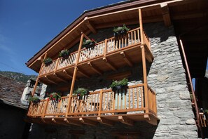 Exterior - Mi casa tu casa (Brusson)