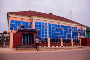 Front of property - Glass House Suites Annex (Lagos)